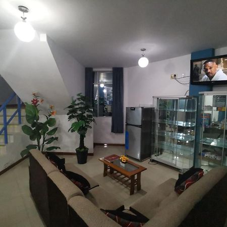 Hostal Puerto Ingles Ilo Εξωτερικό φωτογραφία