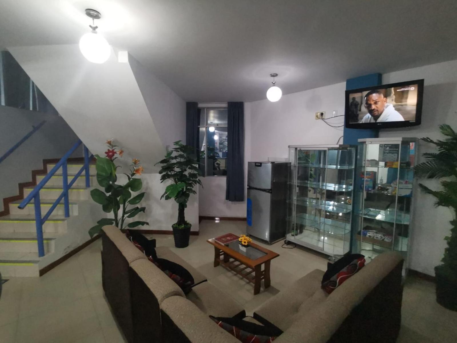 Hostal Puerto Ingles Ilo Εξωτερικό φωτογραφία